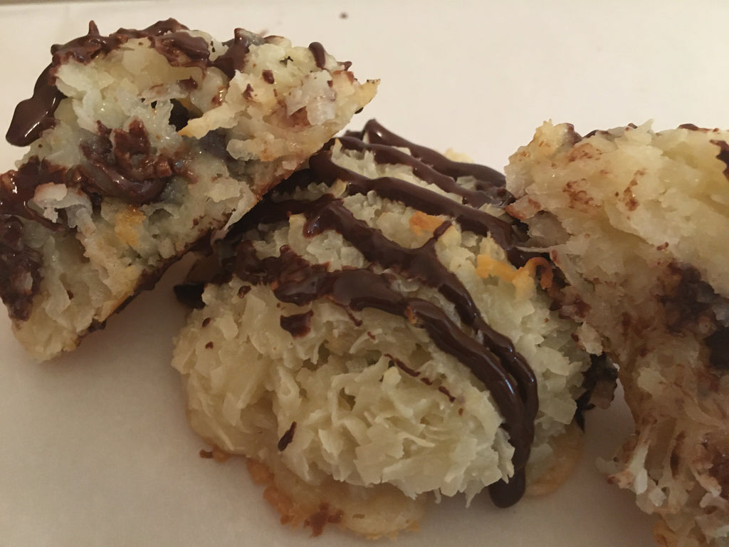 Coconut Macaroon Cookie Bomb