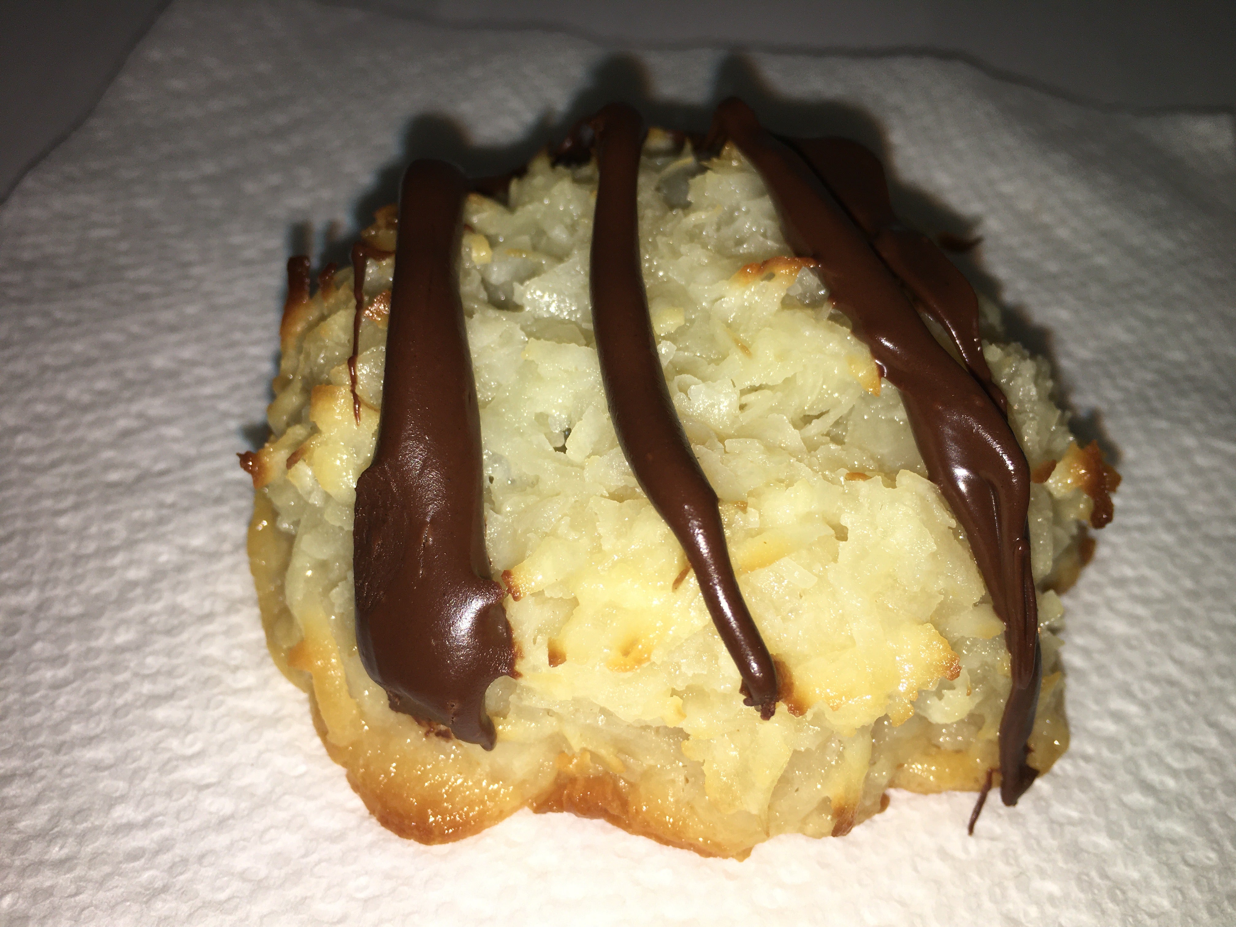 Coconut Macaroon Cookie Bomb